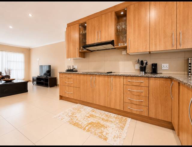 4 BEDROOM HOUSE FOR SALE IN THREE RIVERS EAST